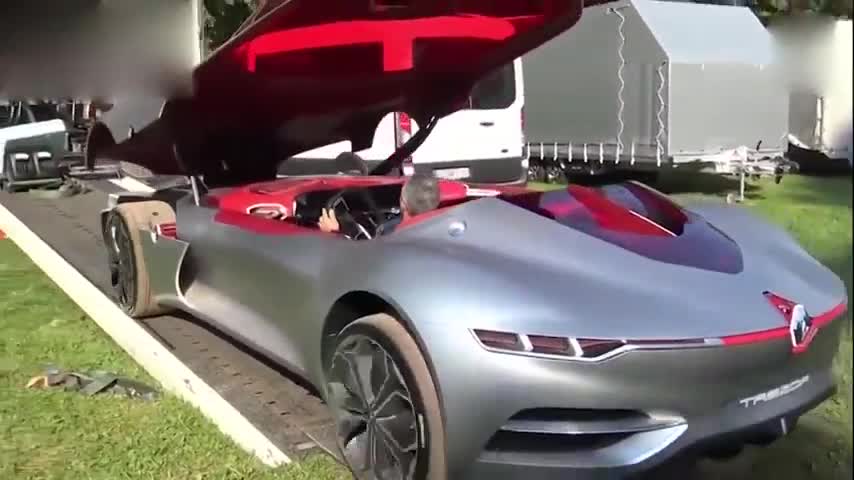 价值8000万的跑车车主都是怎么上车的，3秒钟后全是霸气！