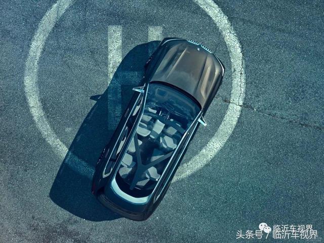 宝马X系家族里特大号500万SUV驾到!