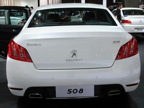 外观靓，性能好，油耗低，直降7万仍无人问津，标致508错在哪