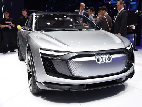 奥迪放大招？号称最帅跨界SUV，宝马X6见了都不敢惹！