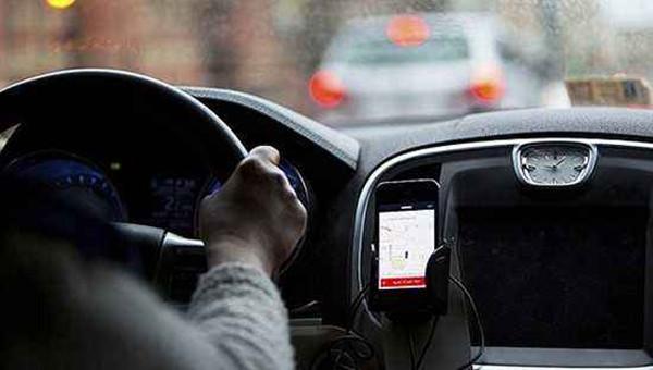 私家车注册成网约车 发生事故保险公司有权拒