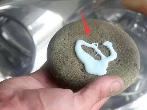 新车多久打一次蜡？很多车主不知道