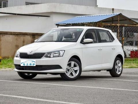 7万起城市代步的最佳选择, 操控简单明了, 关键是很省油