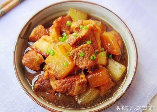 猪肉炖萝卜