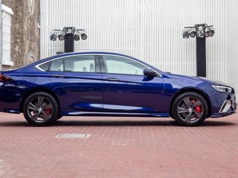 售价17万起，百公里加速6.2秒，是帕萨特、雅阁、天籁的最强对手