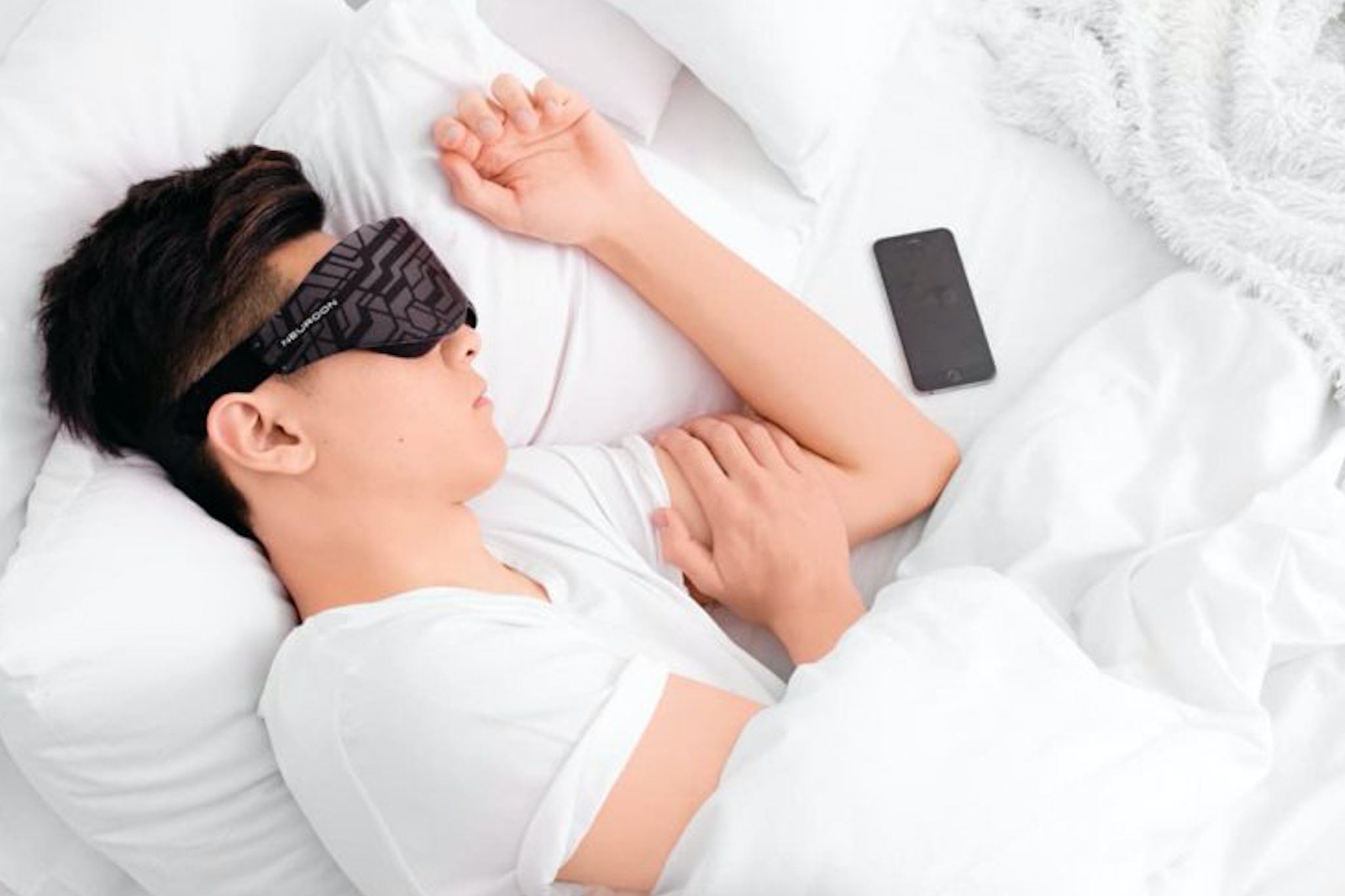 老外发明的睡眠眼罩一上市就卖了250万到底有什么神奇