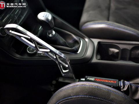 飘移没难度！福特推出Focus RS专属飘移电子手刹