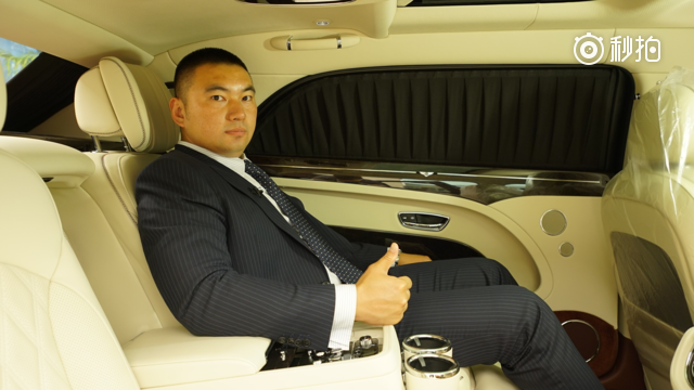 价值500百万的宾利慕尚 单单只买了一个后排座椅？