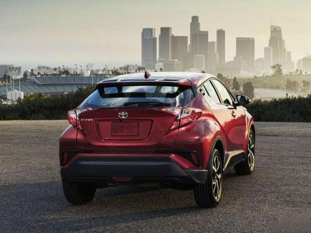 丰田又出新车了, 外观比本田CRV炫, 造型犀利