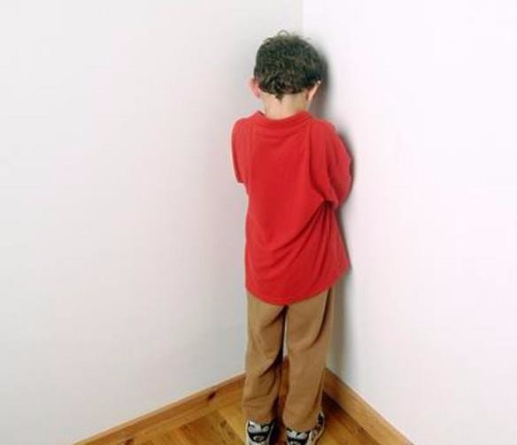 继母虐待我10年,她六十大寿,我给她跪下了