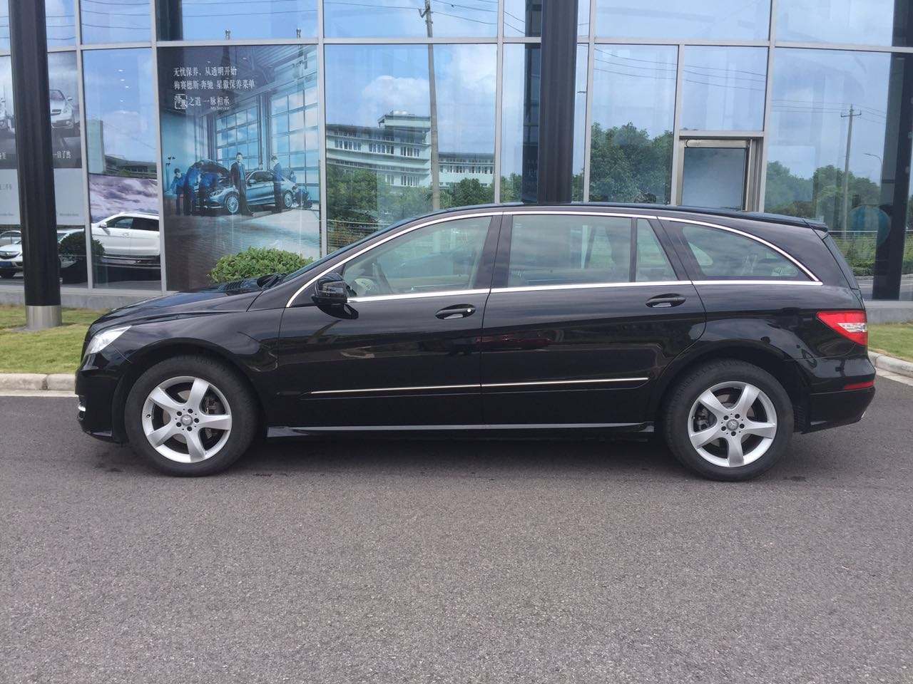 曾身价百亿明星纷纷巴结她,今近乎破产仅剩一