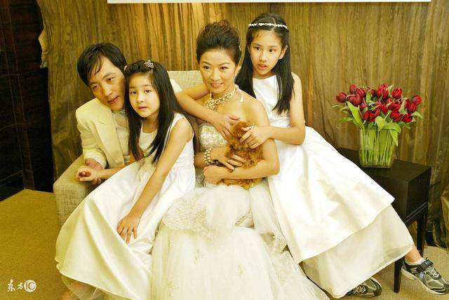 2019年八字夫妻宫合动，婚姻运势佳得贵子之喜的生肖