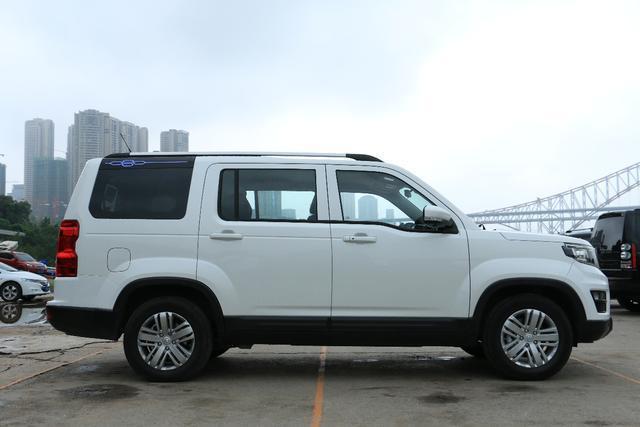 又一国产路虎SUV诞生,宝骏510哈佛H2慌了,网