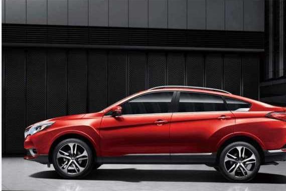 国产小号宝马X6售价仅10-15万! 回头率一点不输宝马