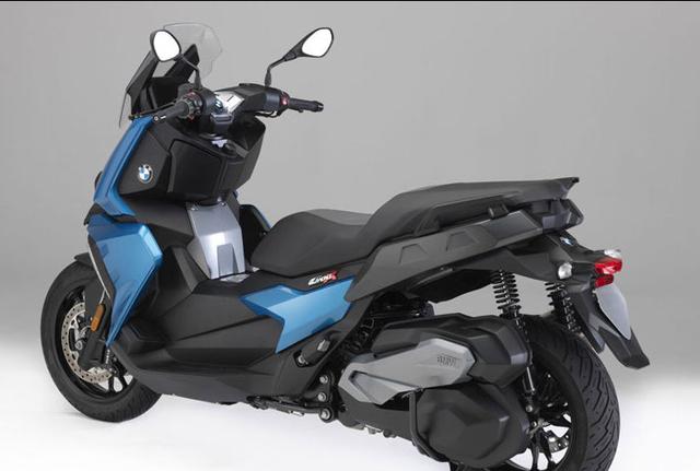 新车介绍:2018款BMW C400X 放低入门大踏板