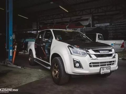 谁说皮卡车只能拉货？帅起来连跑车都自愧不如