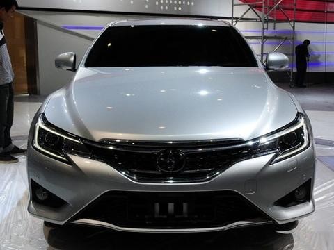 十几万能享受后驱V6轿跑，还是B级，再不买就没了！