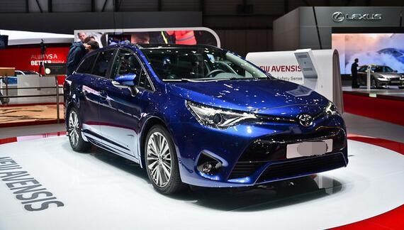 这款SUV炫丽时尚，18寸铝合金轮毂，推背感极强