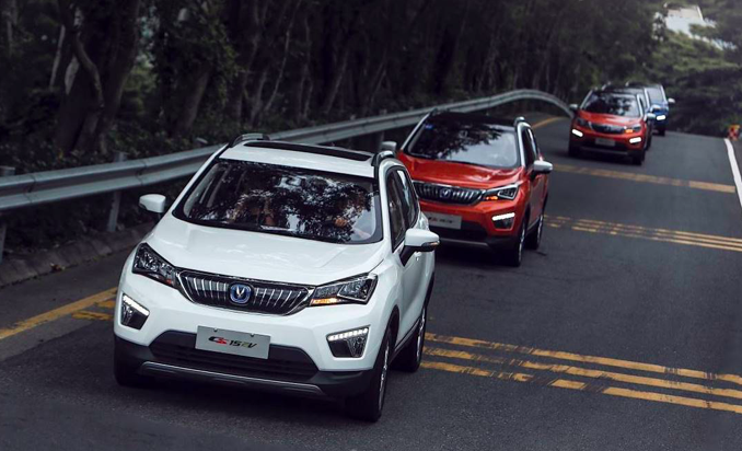 国产纯电动小型SUV造型不错,续航里程350Km,卖18.94万