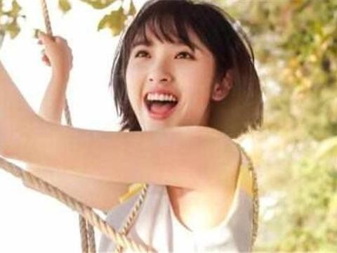 她演配角比主角厉害，但演主角又被吐槽，今28岁豪车出行成这样！
