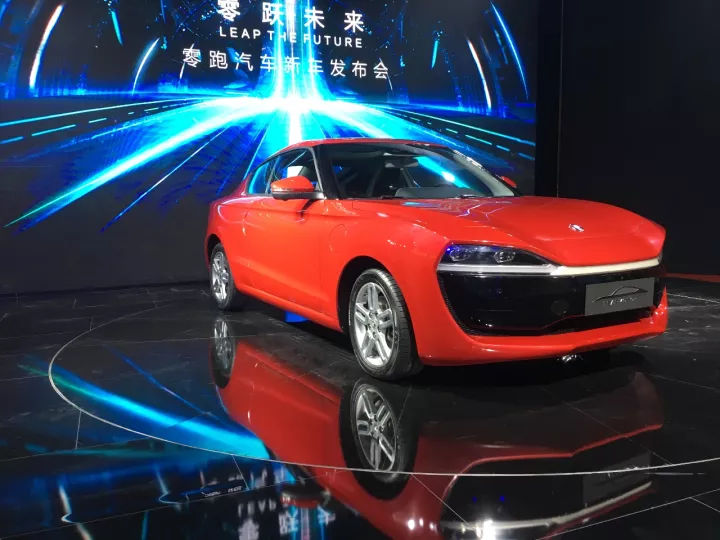 新造车运动量产车首发竞赛,零跑发布首款纯电