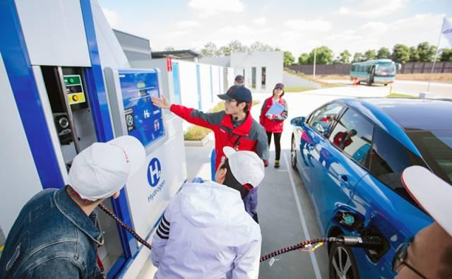 刚买的电动车就要淘汰?这种汽车居然补贴20万