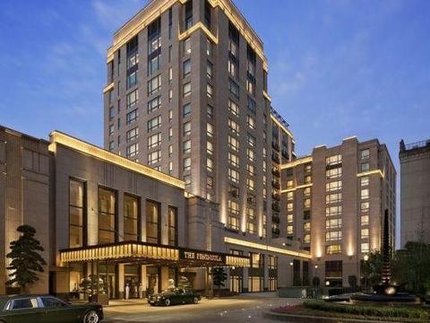 车主开路虎到上海这个酒店，看到停车费一小时60，果断掉头就走