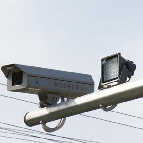 马路上哪些摄像头是拍违章的?老司机教你一招