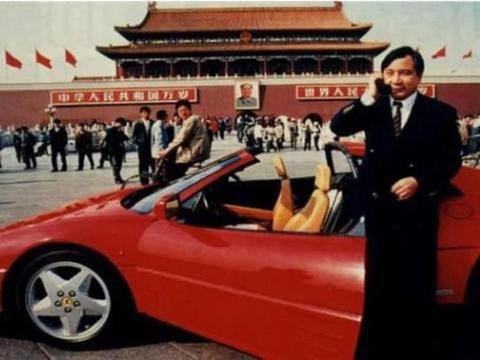 带你认识中国第一批豪车车主，第一个买奔驰的竟然是袁世凯