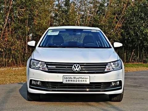 10万级轿车它称王，比卡罗拉颜值高，比轩逸更省油！买它划算