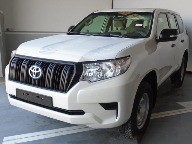 2018款的丰田普拉多是越野车之王!