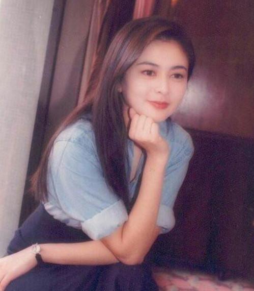 关之琳放话永不复出拍戏, 十八岁出道养家 如今息影