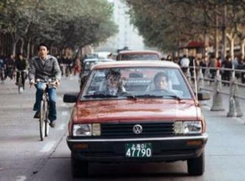 90年代初的桑塔纳，相当于现在的什么车？