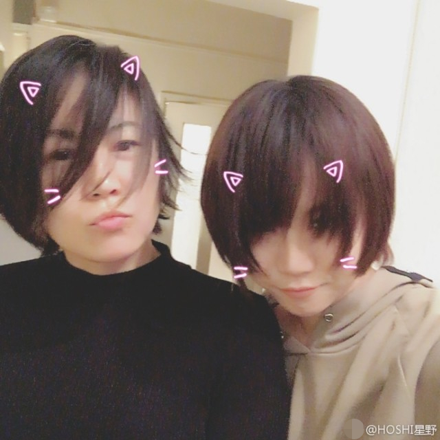 窦唯的小女儿窦家媛微博晒母女合照十分幸福
