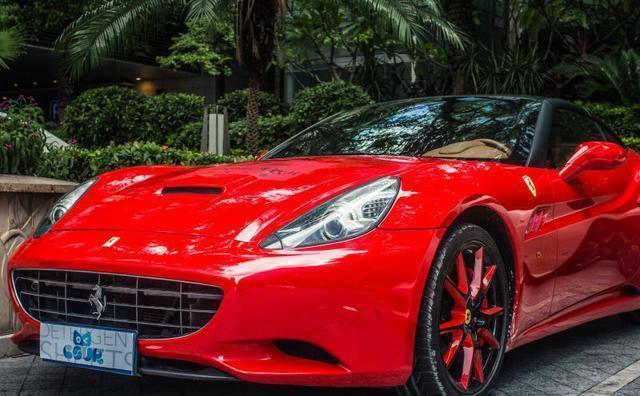 潮汕首富儿子,牛过王思聪,家中既没有宝马也没