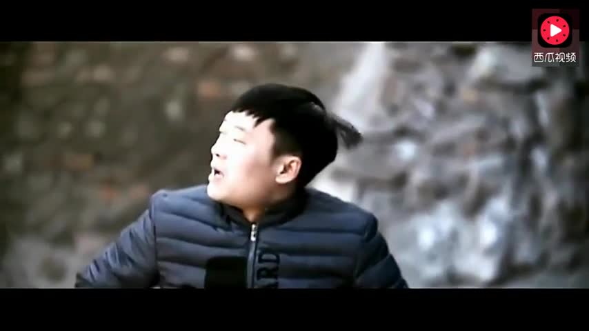 姑娘带着一卡车人民币和小伙求婚，小伙子有福了