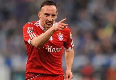 梅西C罗一年得交多少个人所得税?