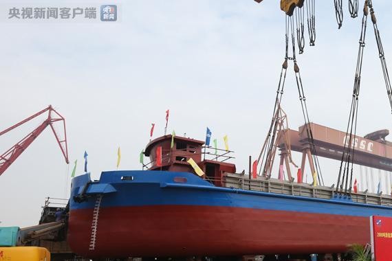 充电2小时续航80公里 广东建世界首艘千吨级纯电动船