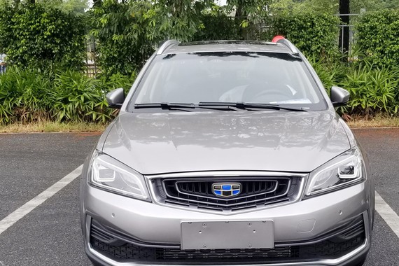 广州车展探馆 跨界SUV吉利S1抢先实拍