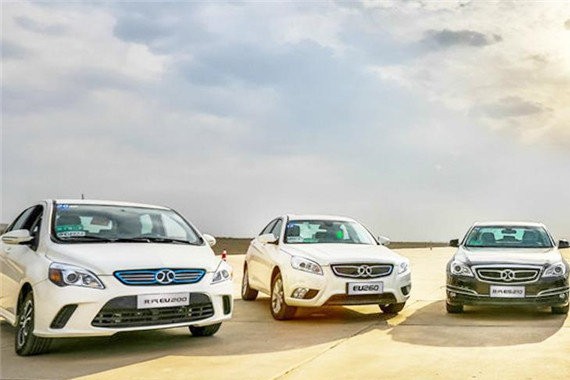 北汽反超比亚迪夺10月新能源销量冠军，全凭EC系列卖得好