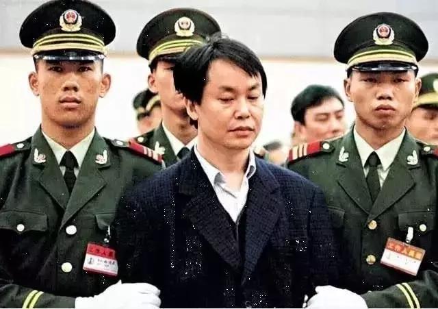 印度也要送宇航员上太空了！网友：不如先送只猴子上去...