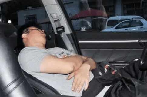 车上睡觉需要注意什么, 其实也没那么玄乎!