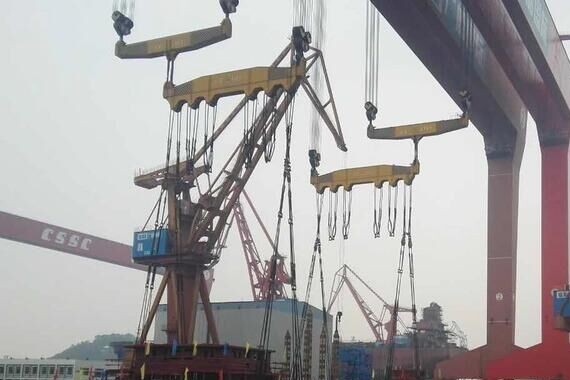 全球首艘2000吨级纯电动船下水 充电2小时跑80公里