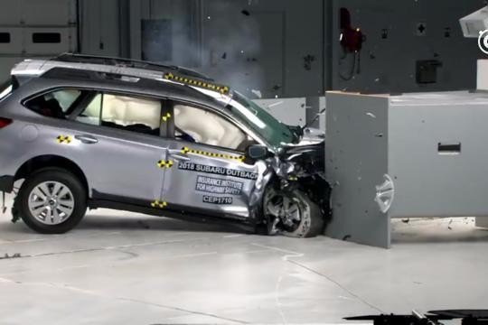 《安全相对论》 同样是气囊，差别之大却远超你想象