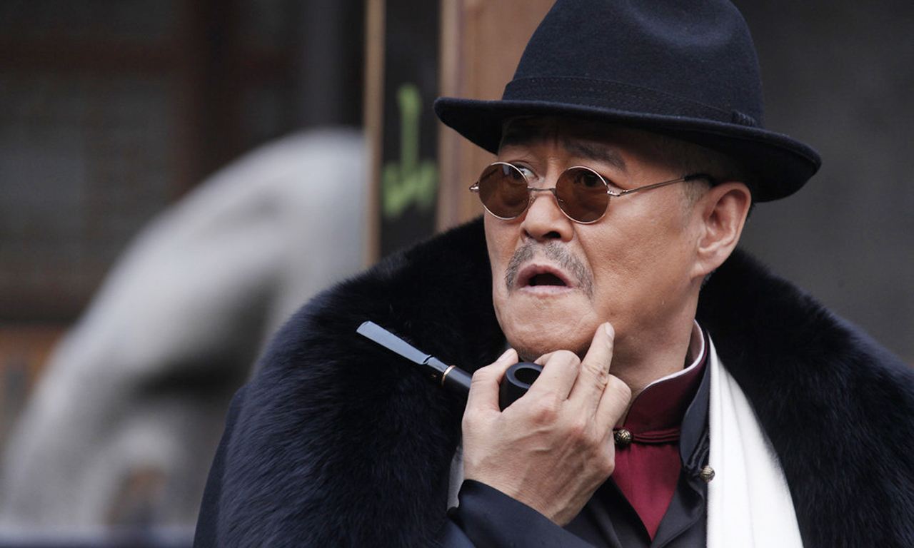 赵本山背后的男人,可捧红可封杀小沈阳,座驾更是霸气!