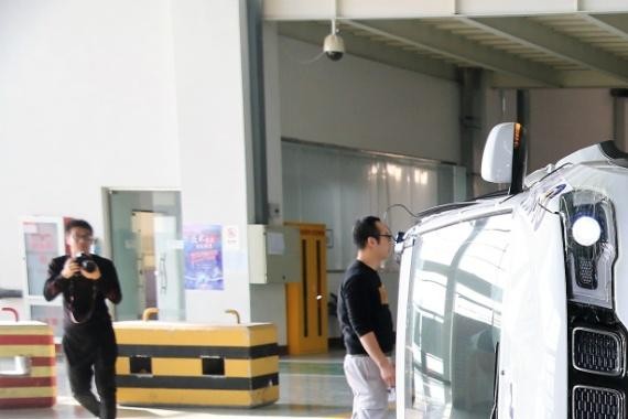 中国车不断挑战美标 Jeep 指南者及时扮演“猪队友”