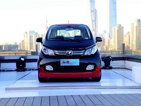 只需5万就可买到宝马的内饰，跑车的奢华，这款精灵车值不值得买