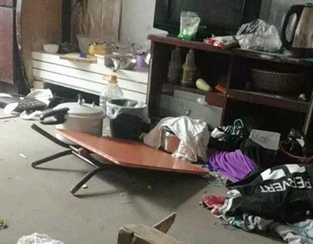 夫妻俩吵架乱摔东西,女儿看到后离家出走,孩子的心理健康谁来管
