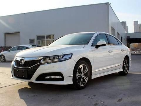 思铂睿买2.4L还是2.0L混动?