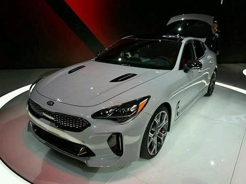 别再骂起亚了！全新豪华轿跑国内曝光，百万性能仅卖25万